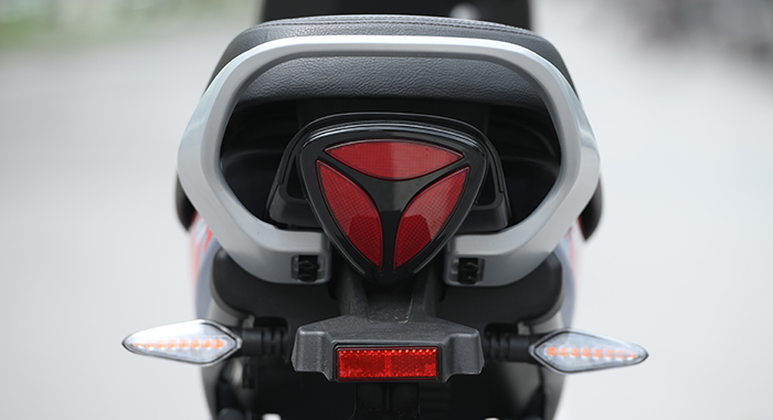 Goc-canh-yadea-Xbull-xedienvietthanh-6